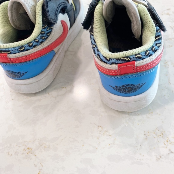Jordan 1 Low Alt Toddler - Picture 6 of 9
